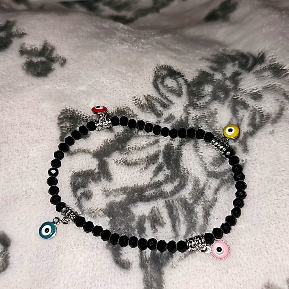 Beaded Evil Eye Bracelet NWOT 📿👁